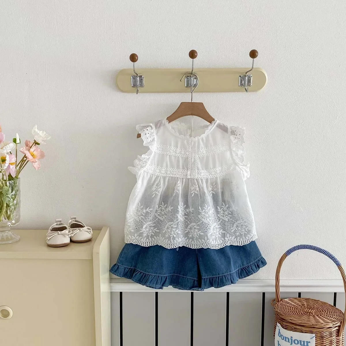 Description Picture 6 of itemGirls' summer thin shirt set, new children's trendy air puff flying sleeve top, denim skirt, two piece outdoor set