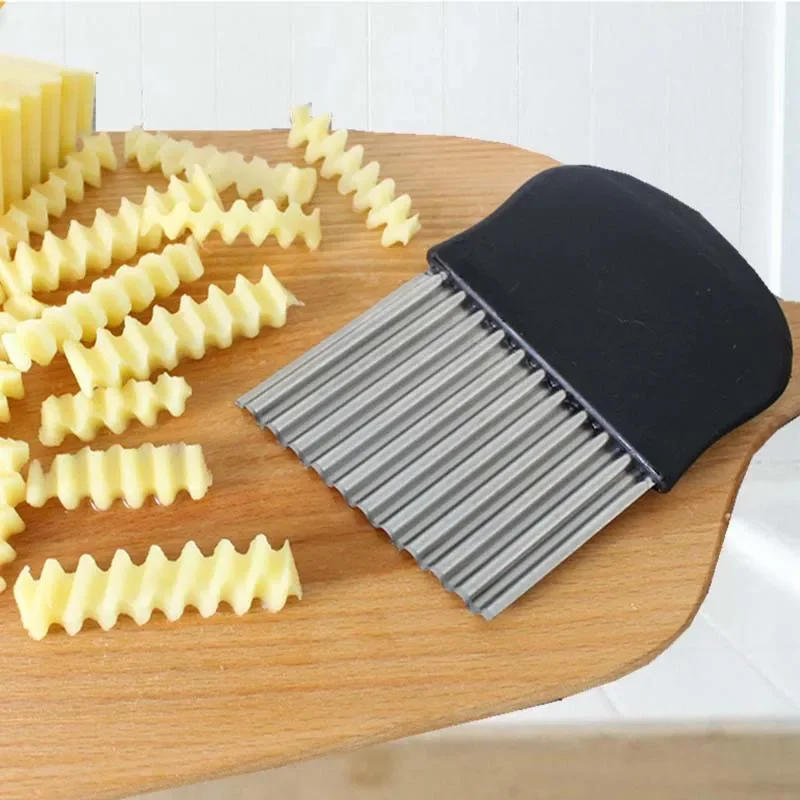 Description Picture 3 of itemStainless Steel Potato Cutter, Vegetable Peeler, Kitchen Accessories Tool for Making Potato Chips and French Fries, Wavy Knife