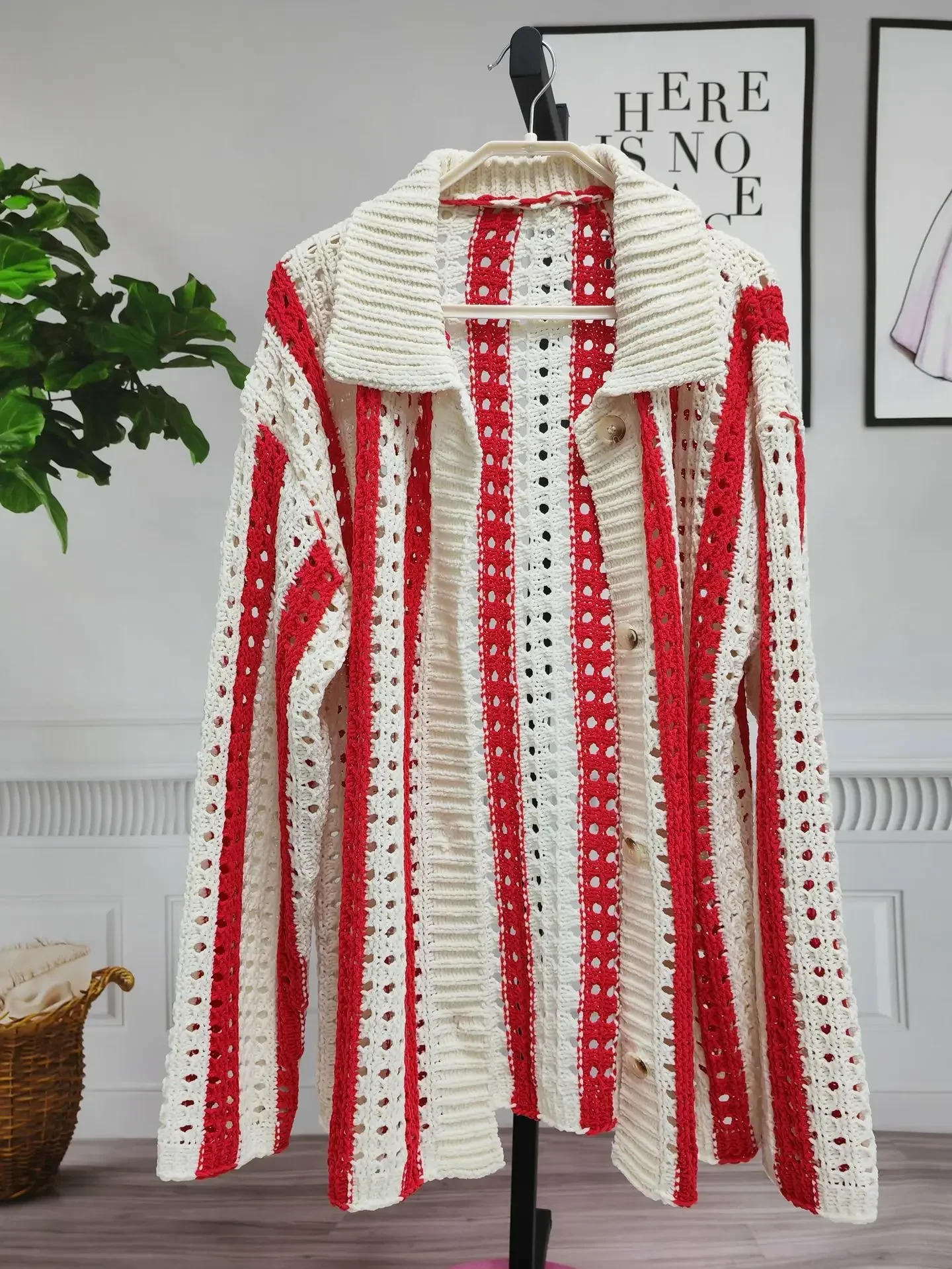 Description Picture 5 of item2024 Men's Knitted Cardigan Sweater Coat Versatile Spring Autumn Splice Contrast Streetwear Male Outerwear Coats and Jacket Tops