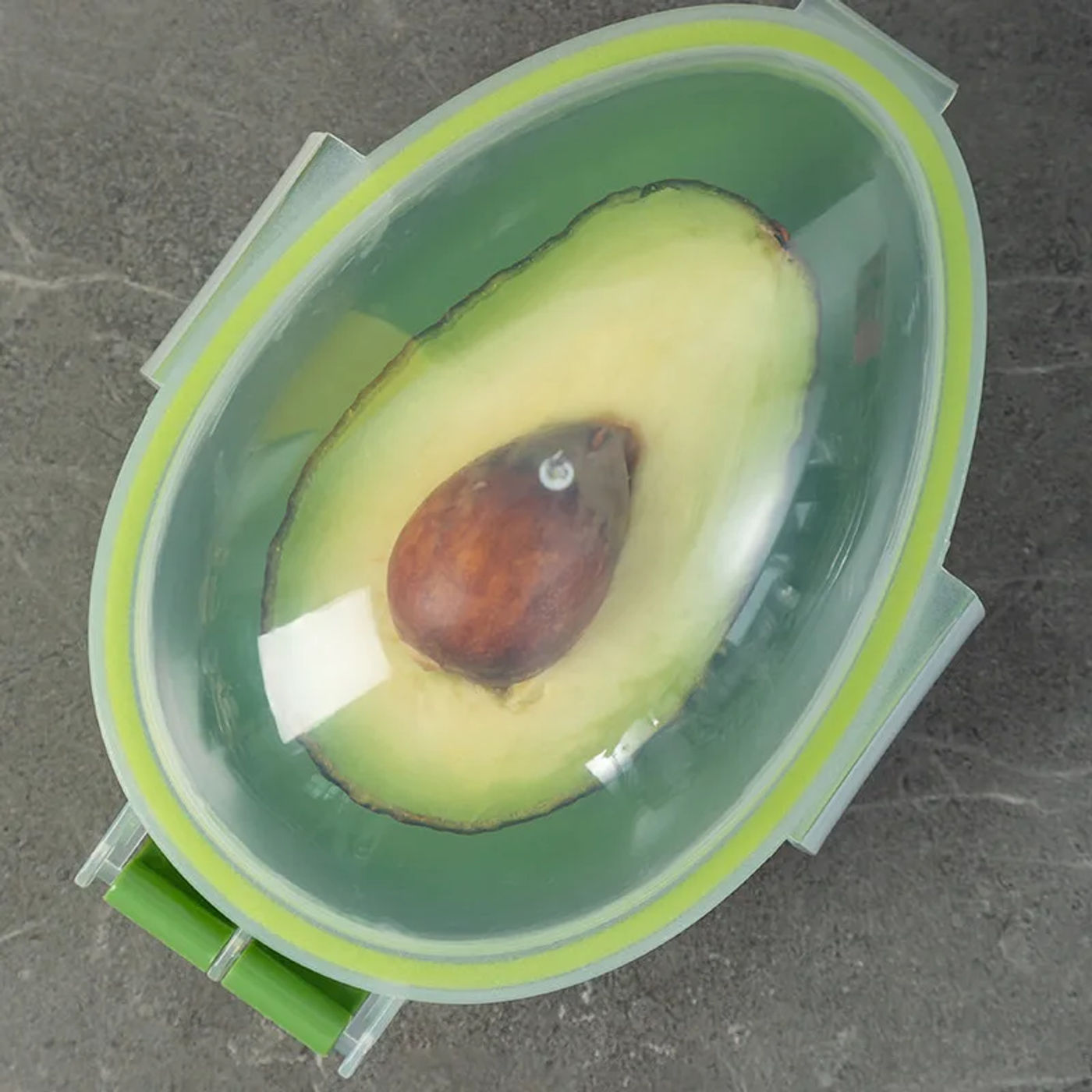 Slide ca54ef487aa348e6a9d46a1f0516829e