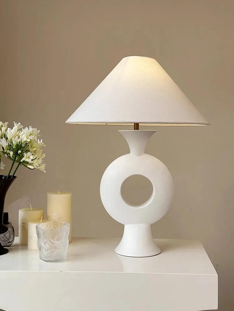 Description Picture 5 of itemWabi-sabi Style Vertical Table Lamp Homestay Retro Simple Japanese Zen Hotel Floor Lamp for Living Room Bedroom Atmosphere Lamp