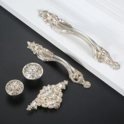 European Vintage Wardrobe Door Handle Retro Cabinet Knobs and Handles Furniture Drawer Cupboard Handle