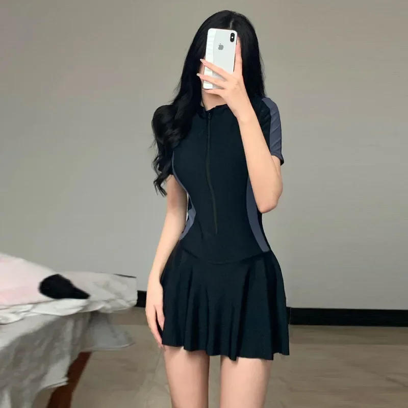 Description Picture 4 of itemWomen One-piece Swimsuit Korean Fashion Sports Swimwear Slim Short-sleeved Skirt Bathing Suit Beach Wear Swimming Suit for Women