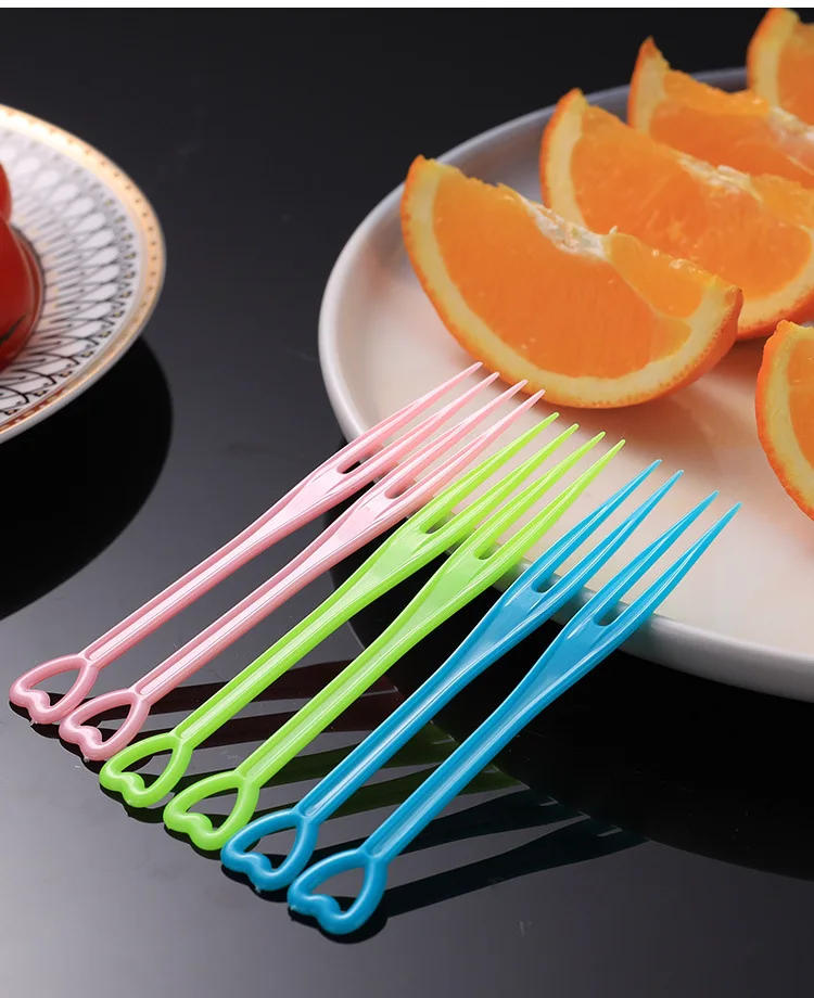 Description Picture 5 of item100Pcs Fruit Fork Cake Dessert Food Fruit Pick Children Snack Mini Party Festival Love Tableware Decoration Plastic Toothpick