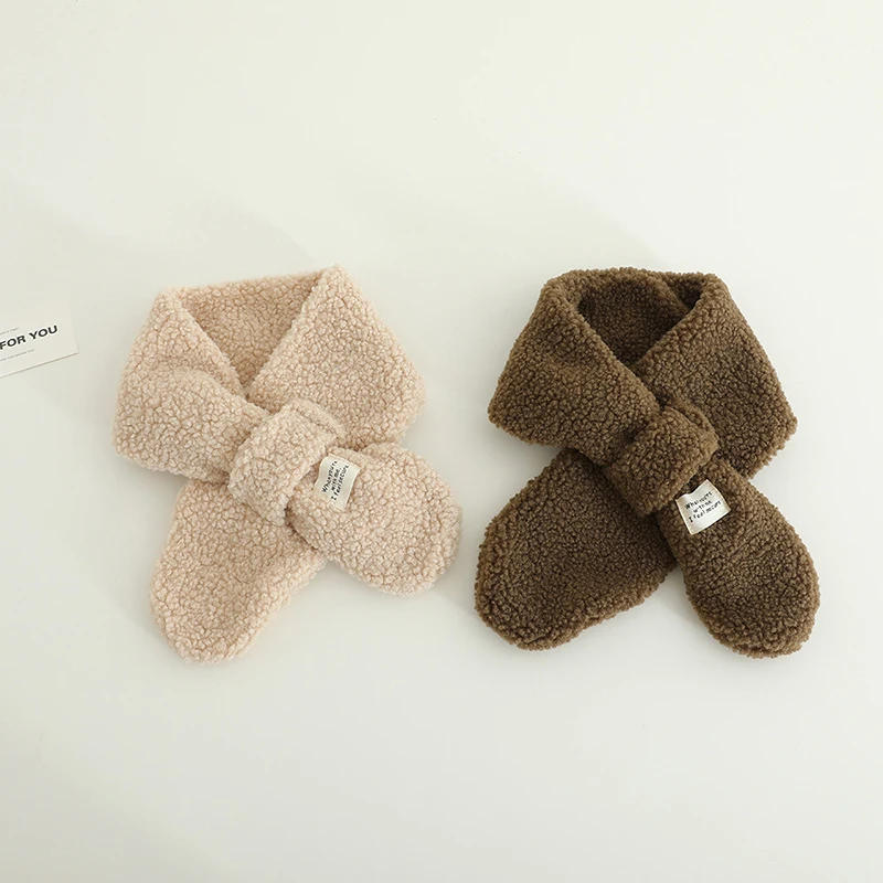 Description Picture 4 of itemSolid Color Winter Baby Scarf Lamb Wool Korean Kids Neck Warmer Boys Girls Windproof Warm Cross Scarves