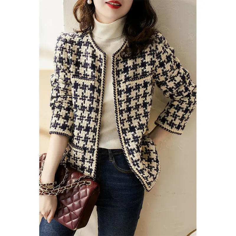 Description Picture 6 of itemFashion Socialite Temperament Ladies Tweed Short Jacket Women 2024 Autumn Elegant Slim Long sleeves Female Basic Coat Woman Tops