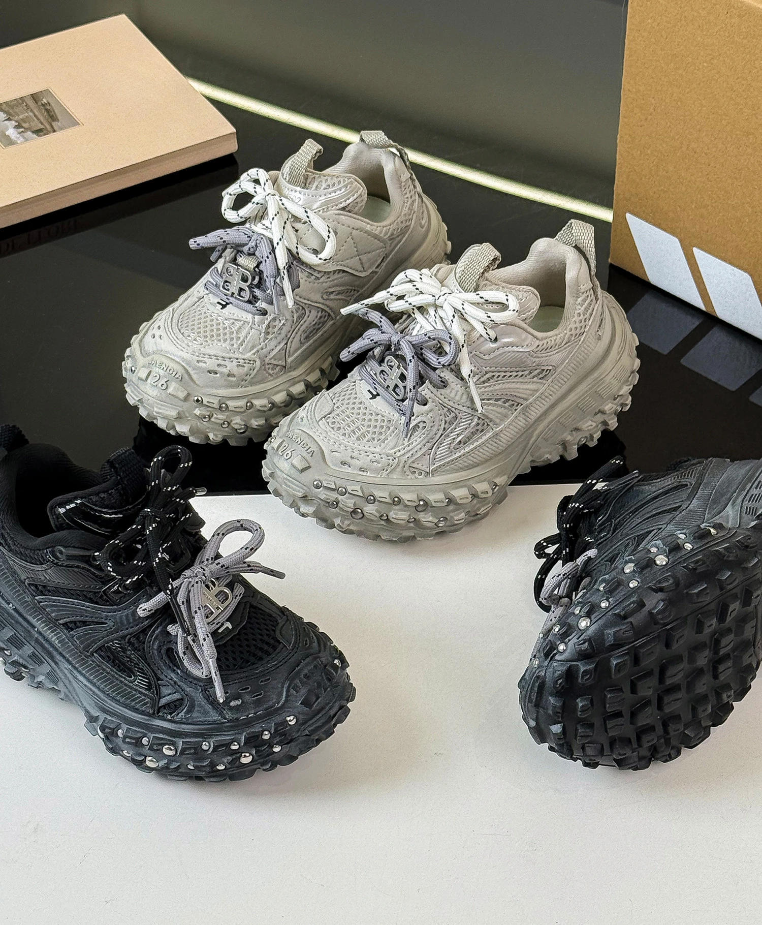 Description Picture 3 of itemSpring Children Boy Girls Platform Heightening Retro  Sports Shoes Kids Toddler Riveted Durian Sole Distressed Sneakers