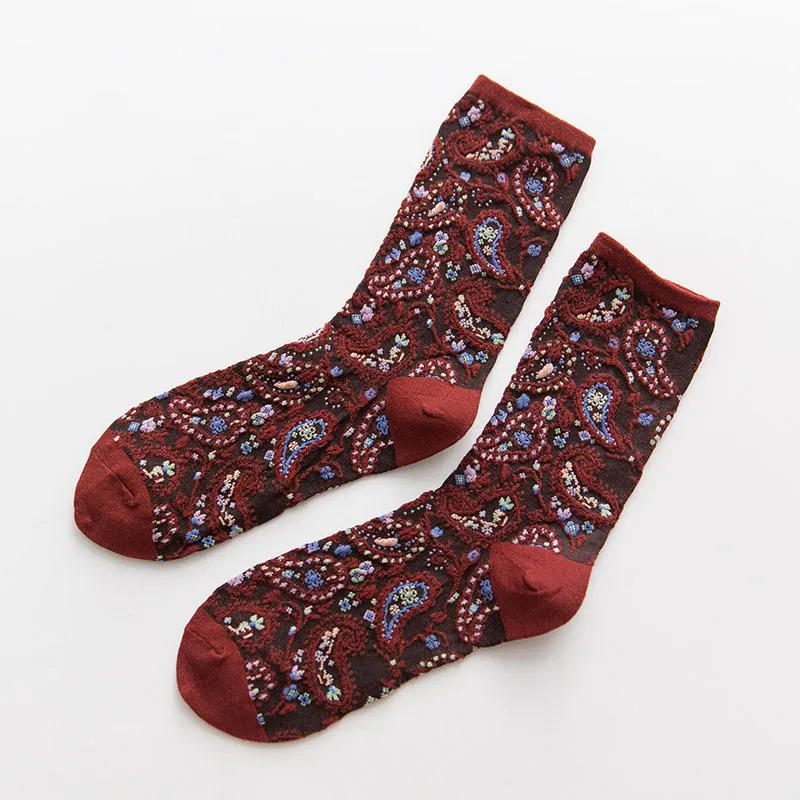 Description Picture 5 of item2023 Floral Print Cotton Long Socks for Women Woman Socks Ethnic Korean Fashion Harajuku New Retro Vintage Streetwear Crew Socks