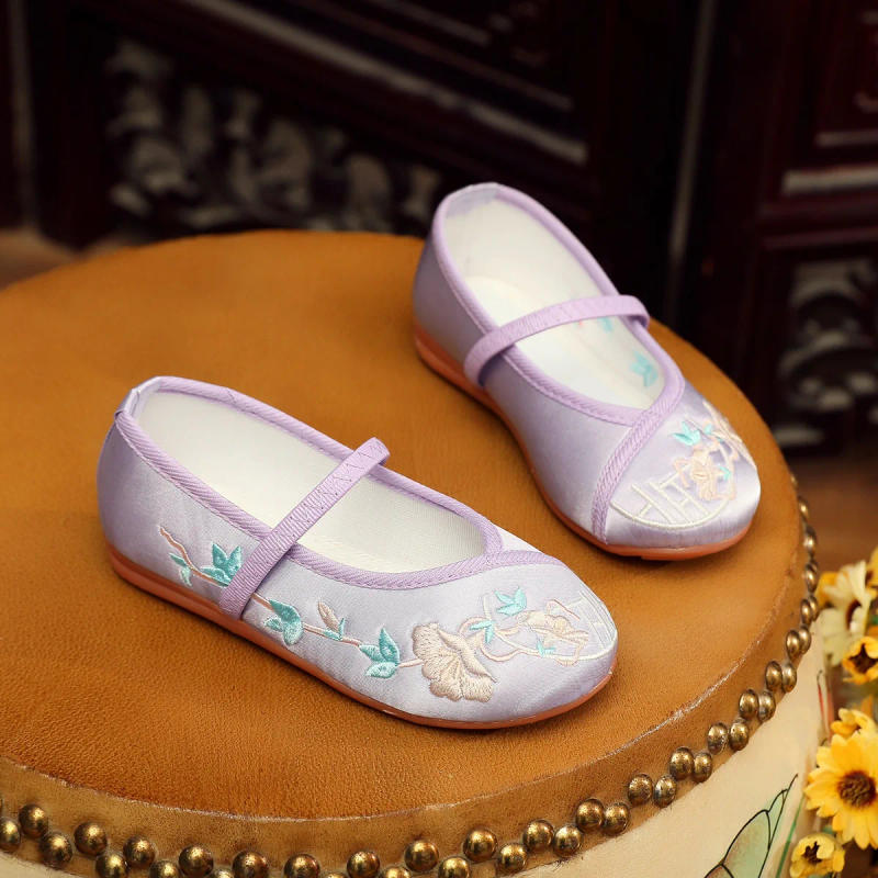 Description Picture 5 of itemKids Shoes For Girls Gift Fashion Floral Flats Children's Performance Embroidery Floral Show Chinese Style Baby Shoes Size 25-34