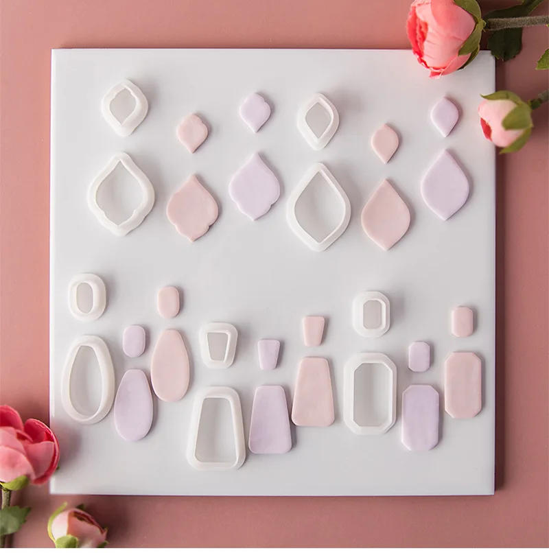 Description Picture 2 of item2Pcs/Set Geometric Shaped Polymer Clay Cutters Mold Creative Graphics DIY Earring Pendant Jewelry Modeling Cutting Die Hand Tool