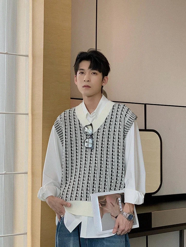 Description Picture 3 of itemKnit Sweater Male White Vest Men's Clothing V Neck Korean Style Sleeveless Waistcoat Striped Elegant High Quality Replica X Tops