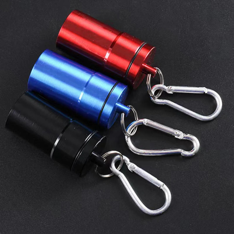 Description Picture 5 of item1pc, Mini Portable ashtray, Stainless steel keychain style ashtray, Outdoor mountaineering buckle ashtray, smoking accessories