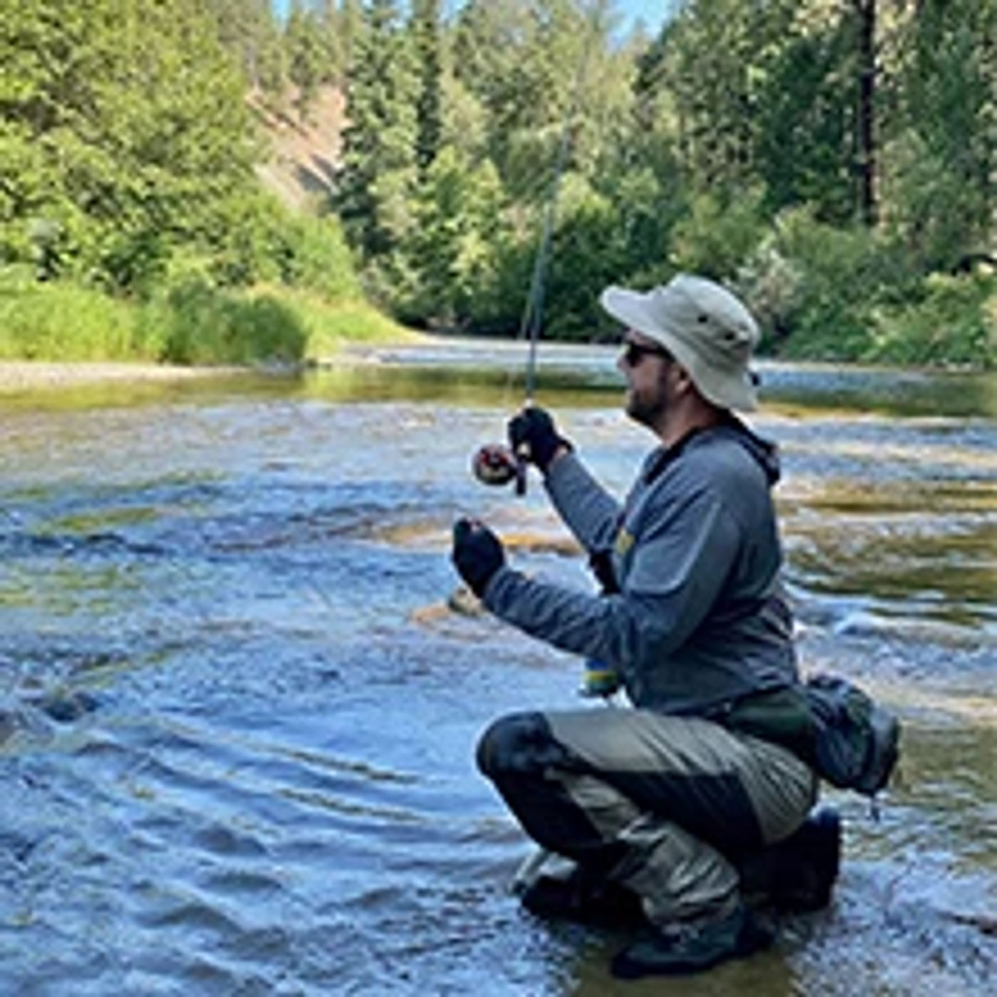 Description Picture 5 of item8Fans Waist Waders for Mens Womens,3-Ply Durable Breathable Waterproof Stockingfoot Insulated Wading Pants for Fishing Kayaking