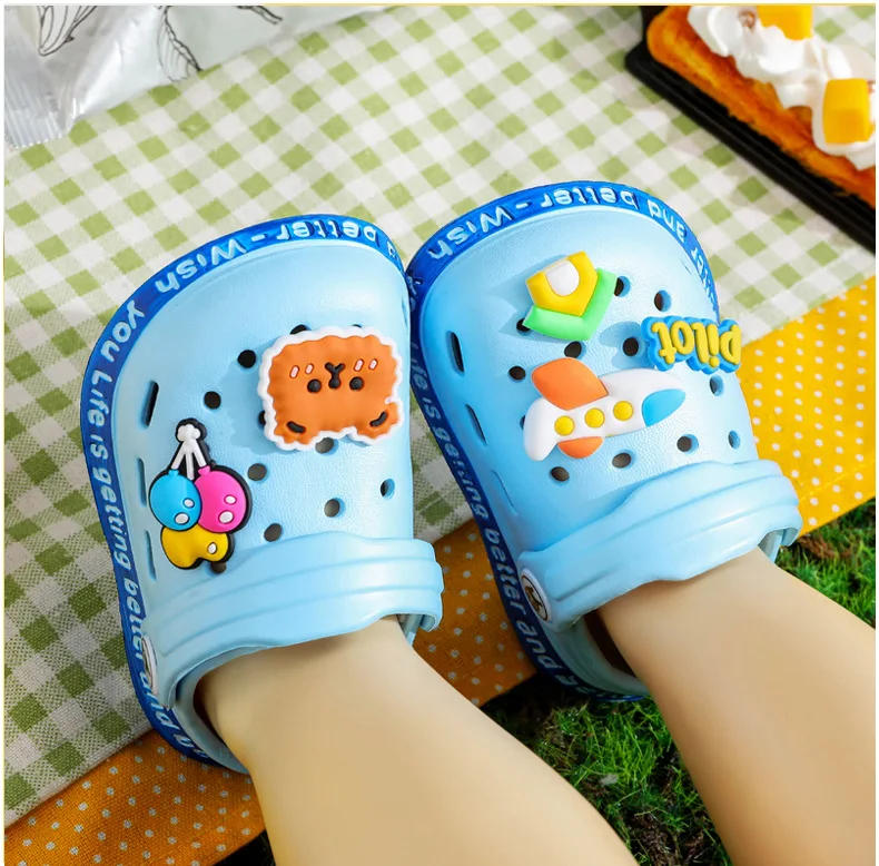 Description Picture 2 of itemSummer Kids Sandals Hole Children's Shoes Slippers Soft Anti-Skid Cartoon DIY Design Hole Baby Shoes Sandy Beach For Boys Girls