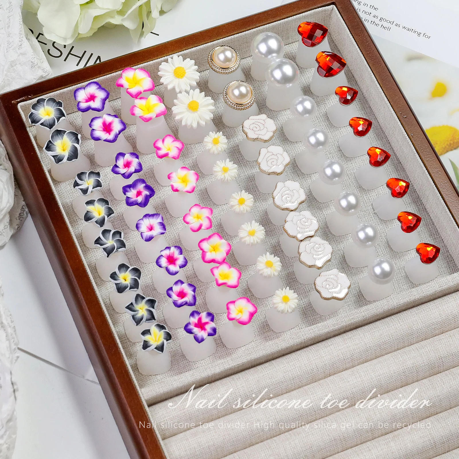 Description Picture 3 of item14 Colour Daisy Silicone Toe Separator Foot Finger Divider Form Manicure Pedicure Care Nail Art Tool Holder Accessory 8PCS