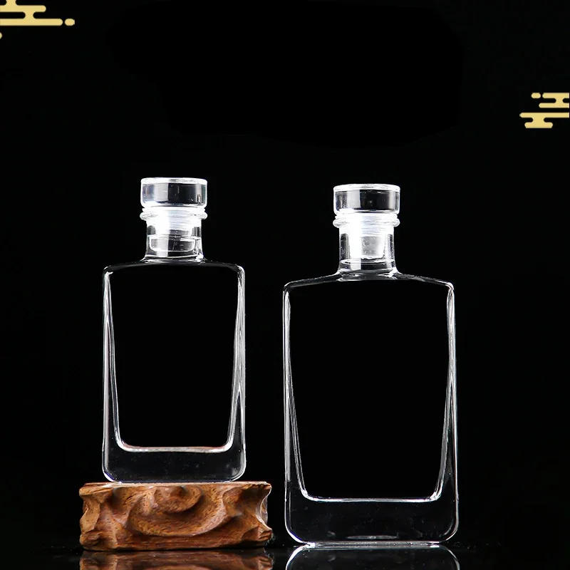 Description Picture 5 of itemLiquor Glass Alcohol Bottle 100ML Lead-free Whiskey Decanter Wine Glass Bottle with Stopper Airtight Sake Set Bar Accessories