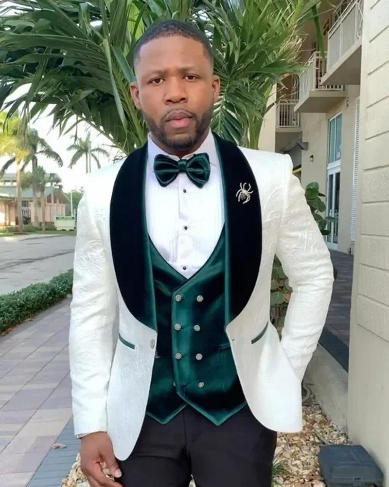 Description Picture 4 of itemBurgundy Velvet Vest With Pattern Men Suit Groom Wedding Prom Terno Masculino Slim Fit Blazer For Man 3 Pieces Costume Homme