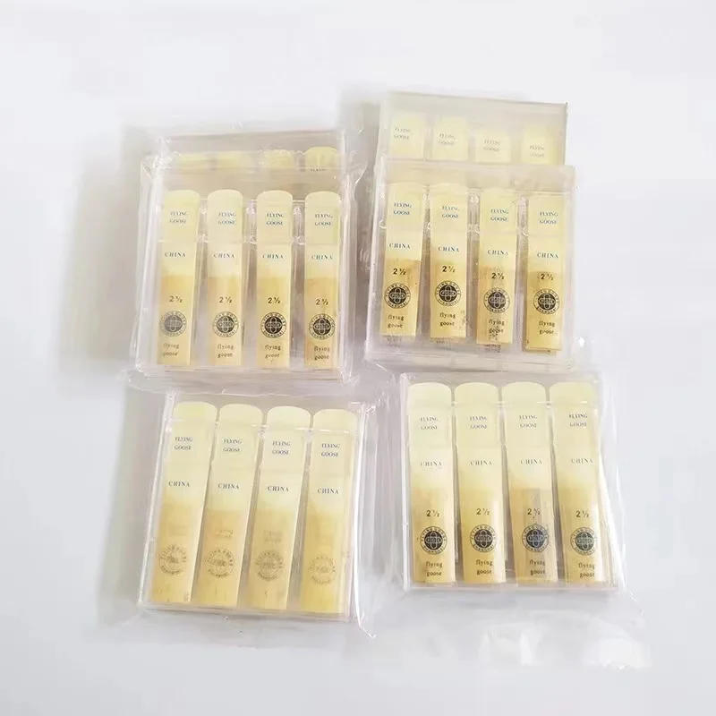 Description Picture 2 of itemEb Alto,Bb Soprano saxophone Reed;Bb Clarinet Reed,Transparent Box;Box of 4,strength 2.0,2.5,3.0