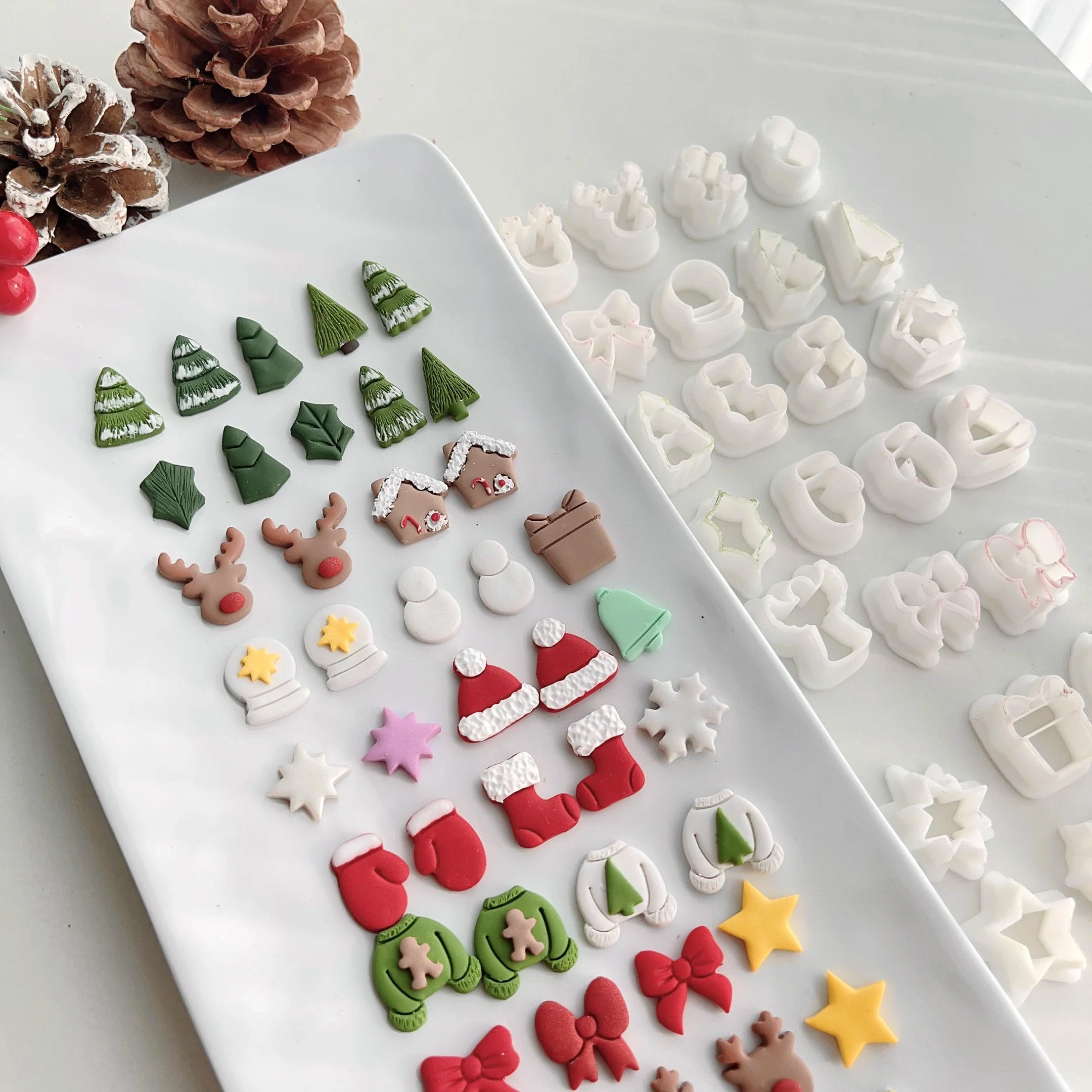 Description Picture 4 of itemDIY Christmas Snowman Polymer Clay Cutter Soft Pottery DIY Earrings Jewelry Pendant Cutting Mold Jewelry Modeling Pottery Tool