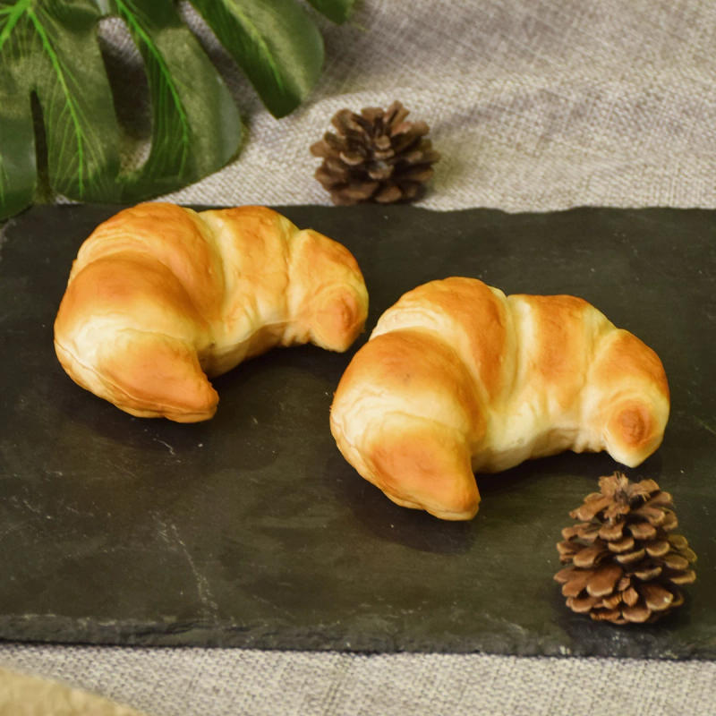 Description Picture 3 of itemArtificial Bread Fake Simulation Realistic Food Fake Cake Decoration Model Kitchen Party Decoration Photography Prop