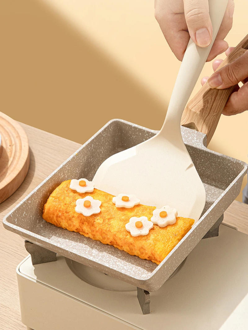 Description Picture 4 of itemSilicone Spatula Shovel Nonstick Fried Shovel Fish Spatula Nonstick Silicone Wide Flexible Turner Cookware Kitchen Tools