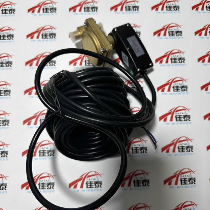 Description Picture 4 of item024W38621002 York central air conditioning water chiller water flow pressure differential switch 024W38621-002