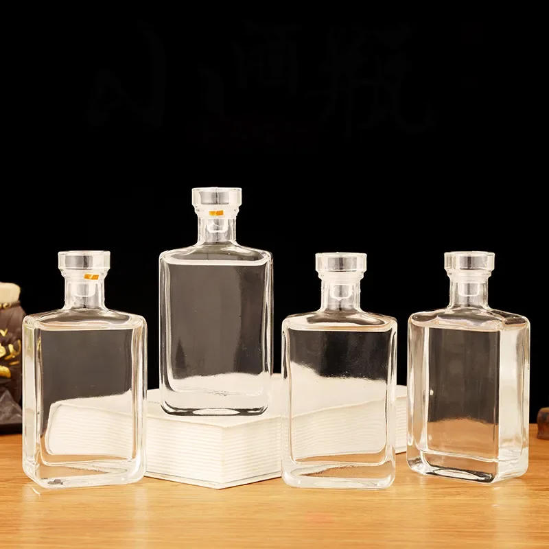 Description Picture 5 of itemSquare Shaped Lead-Free Glass Whiskey Decanter, Clear Party Bar, Drinkware, Wine Glass Bottle for Liquor, Scotch, Bourbon, 200ml