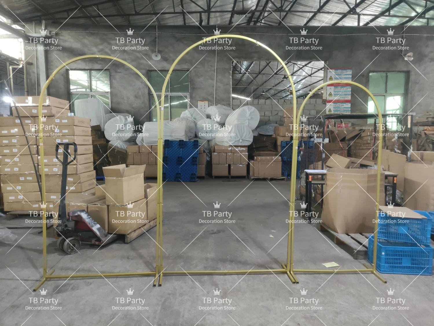 Description Picture 3 of item20mm Pipe Chira Backdrop Stand Large Size Gold Metal Balloon Arch Set Photography Background Wedding Party Decor Flower Support