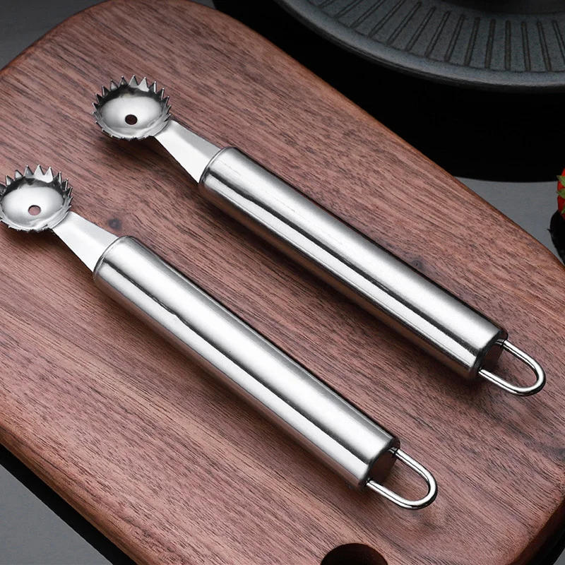 Description Picture 5 of itemStainless Steel Strawberry Huller Fruit Leaf Knife Stem Remover Strawberry Pineapple Tomato Corer Slicer Cutter Kitchen Items