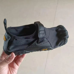Suicoke Vibram Five Fingers Shoes Velcro Walking Hiking Trekking Outdoor Wet Traction Sneakers Urban Playground Climb Red White