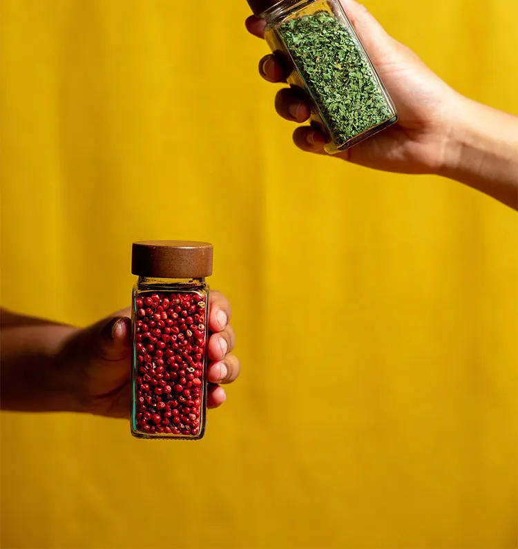 Description Picture 6 of item6pcs 120ml Wholesale Acacia Wood Cover Square Glass Jars Kitchen Seasoning Bottle Table Salt Flavor Herb & Spice Tools