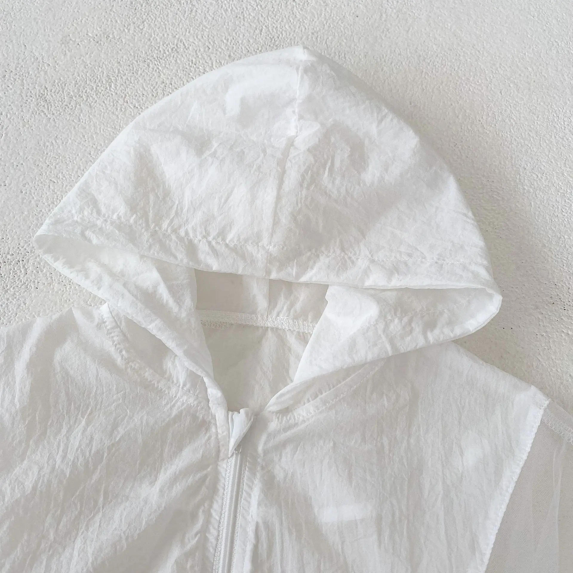 Description Picture 6 of itemSummer 0-3 Baby Versatile Hooded Mesh Spliced Solid Color Zipper Sun Protection and Breathable Air Conditioning Shirt Small Coat