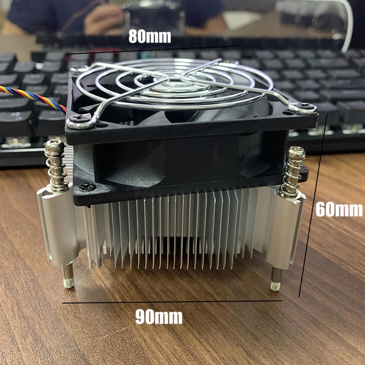 Description Picture 4 of item80MM CPU Air Cooler 4PIN PWM Cooling PC Radiator Fan for Intel 2011 X79 X99 CPU Fan Ventilador