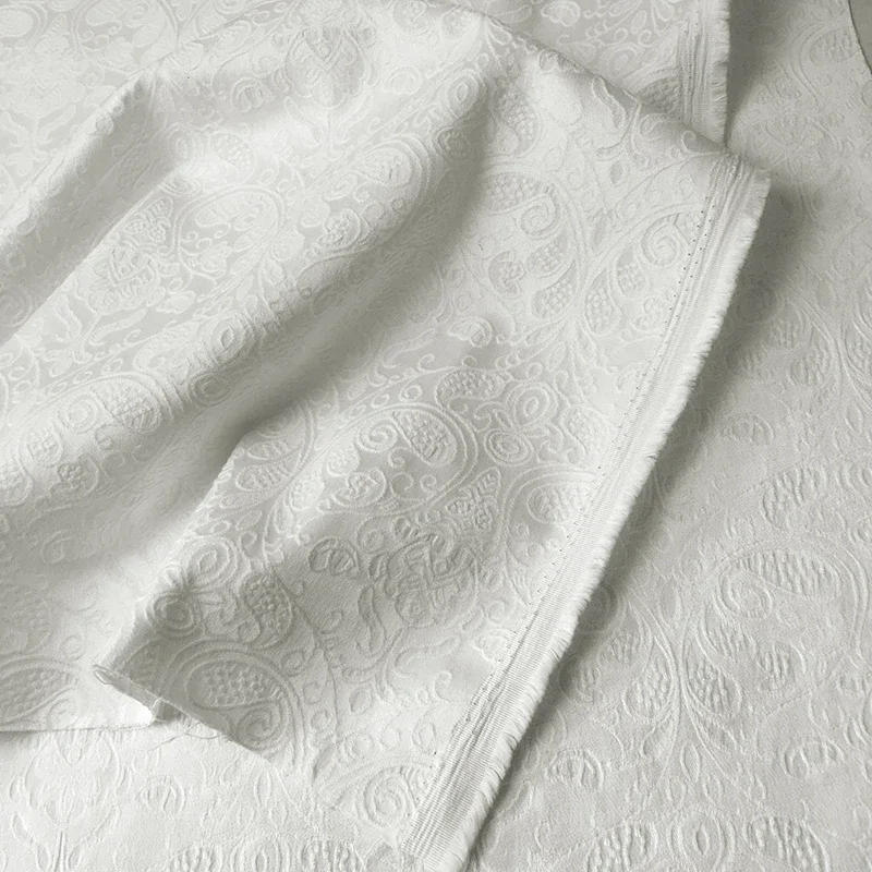 Description Picture 4 of itemJacquard Fabric Spring Autumn White Polyester Cotton Han Suit Ancient Horse Face Skirt Suit Pants Diy Sewing Wholesale Cloth