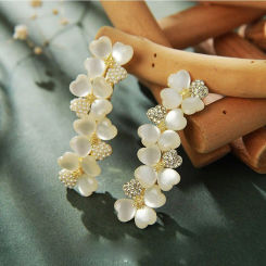 Korean Style Women Flower Spring Hairpin Rhinestone Hair Clip Pearl Elegant Girl Fashion Jewelry Headwear Hair Accessory