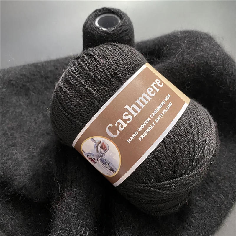 Description Picture 6 of itemHand-knitted Cashmere Yarn Anti-pilling Wool Cashmere Middle Thick Crochet Yarn Hand Knitting Sweater Hat Scarf Cashmere Thread