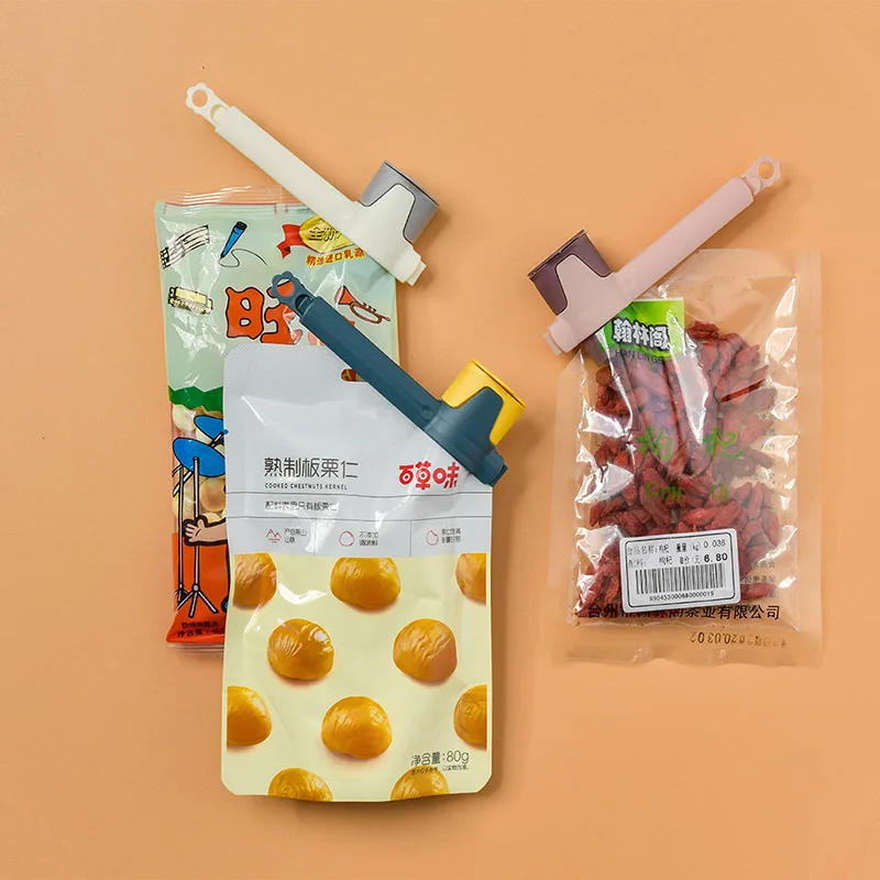 Description Picture 3 of itemSnack Sealing Clip Plastic Fresh Keeping Sealer Clamp Food Saver Travel Kitchen Accessories Seal Food Storage Bag Clip
