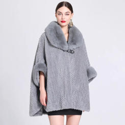 Winter Women Loose Poncho Cape Thicken Velvet Warm Batwing Sleeves Long Cloak Semicircle Faux Fur Neck Outstreet Wear Overcoat