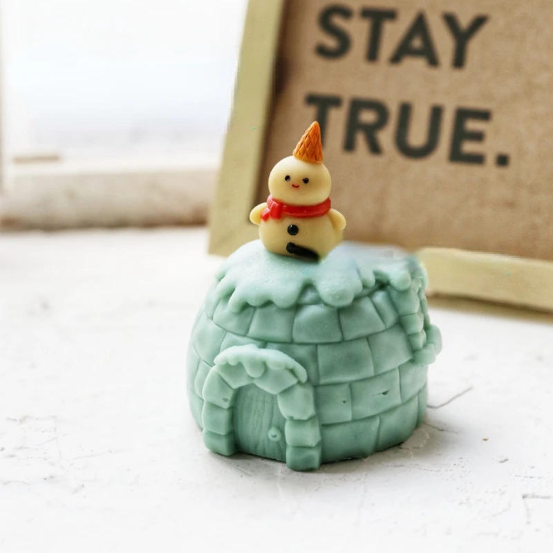 Description Picture 4 of itemSnowroom Scented Silicone Candle Mold DIY Christmas Gypsum Resin Soap Mould Home Decor Holiday Gifts Mold for Candle Making