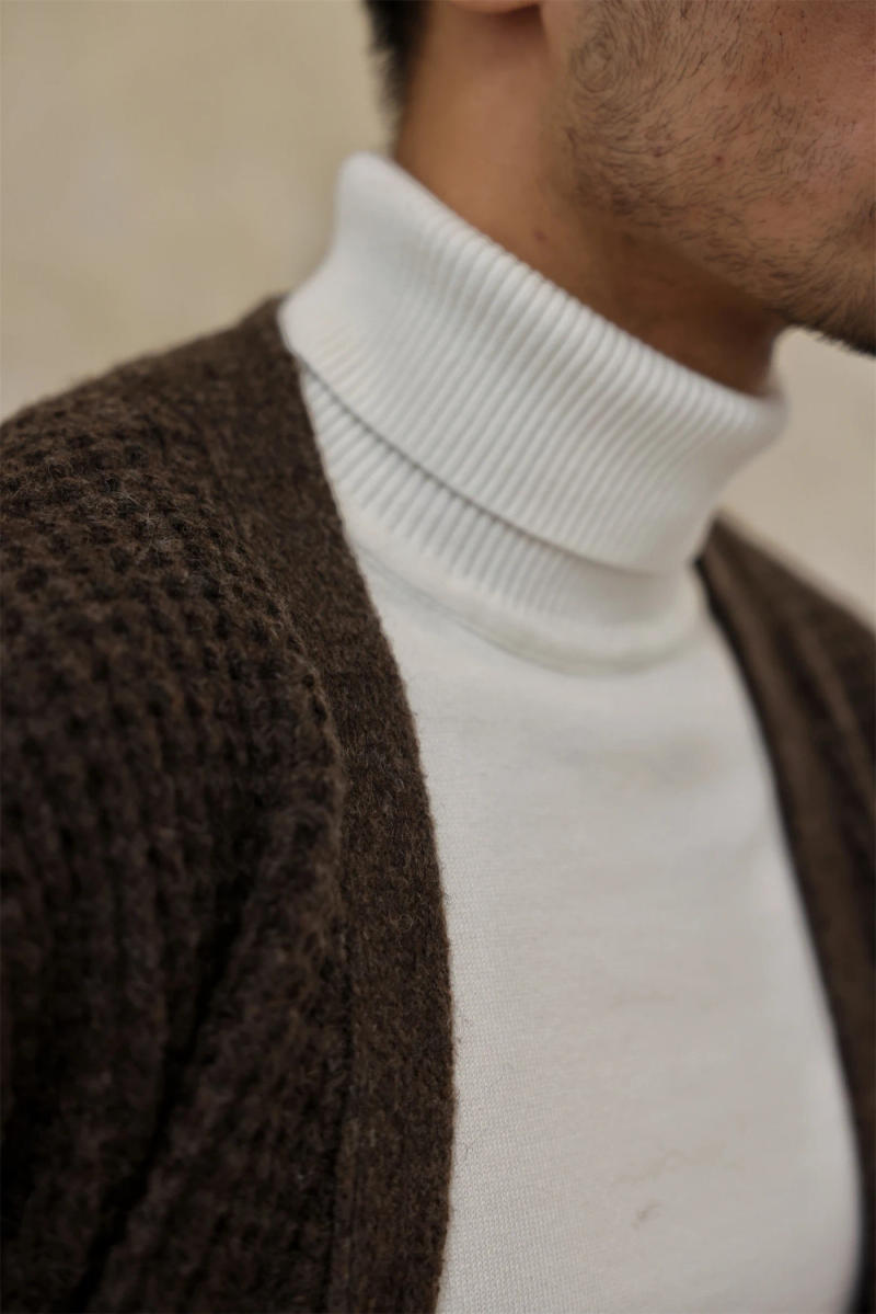 Description Picture 6 of itemMen's Waffle V-neck Cardigan Casual Basic Sweater