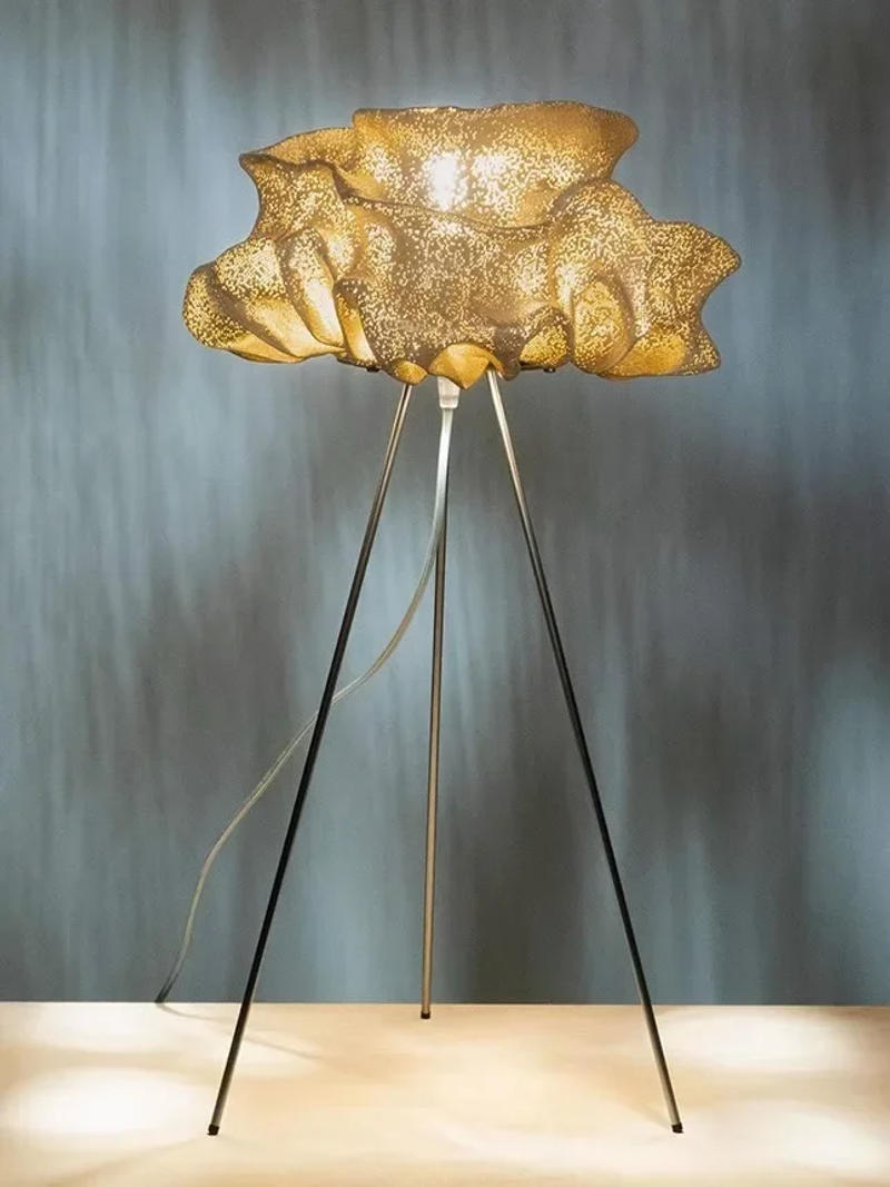 Description Picture 2 of itemAdvancedsensereplicaart floor lamp designer modern simplicity living room studybedroomstarryskycloud decorative торшерمصباح ارضي