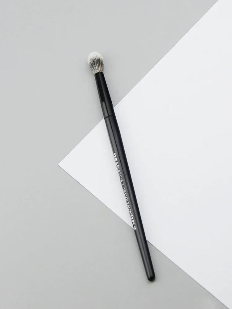 Description Picture 6 of itemPro Eye Crease Shadow Brush Eye Lid Hollow Shading Blending Makeup Brush Cosmetics Tool