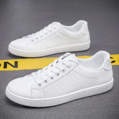 New Classic Men's White Sneakers Comfortable Summer Leather Sneakers Men Flat Skateboard Shoes Casual Sports Zapatillas De Skate