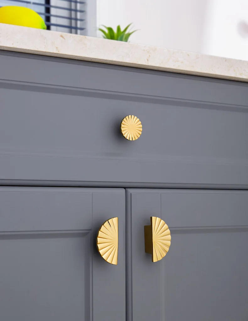 Description Picture 6 of itemNordic Golden Cabinet Door Drawer Handle Rose Gold Handle Shoes Cabinet Wardrobe Light Luxury Brass Cabinet Handle