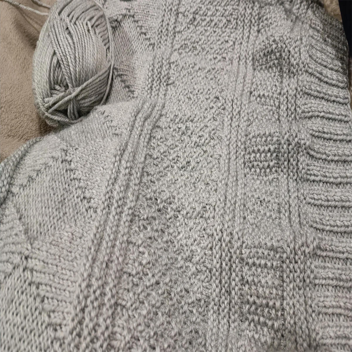 Description Picture 6 of itemWholesale 100g Stick Needle Thread 90% Australian Wool 10% Fiber Soft Thick Cashmere Yarn 4mm Thickness Crochet Yarn 110m/120yd