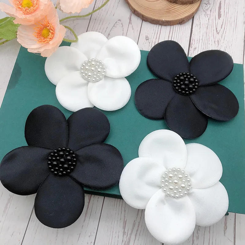 Description Picture 3 of item3 Pcs Black White Hand Sewn Pearl Colored Ding Cloth With Flower Clothing Patch DIY Clothing Accessories 11CM