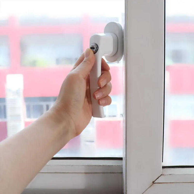 Description Picture 4 of itemwith Locks Window Handle Key Locking Security Window Lock Handle Easy Installation Aluminum Alloy Door Turning Handle