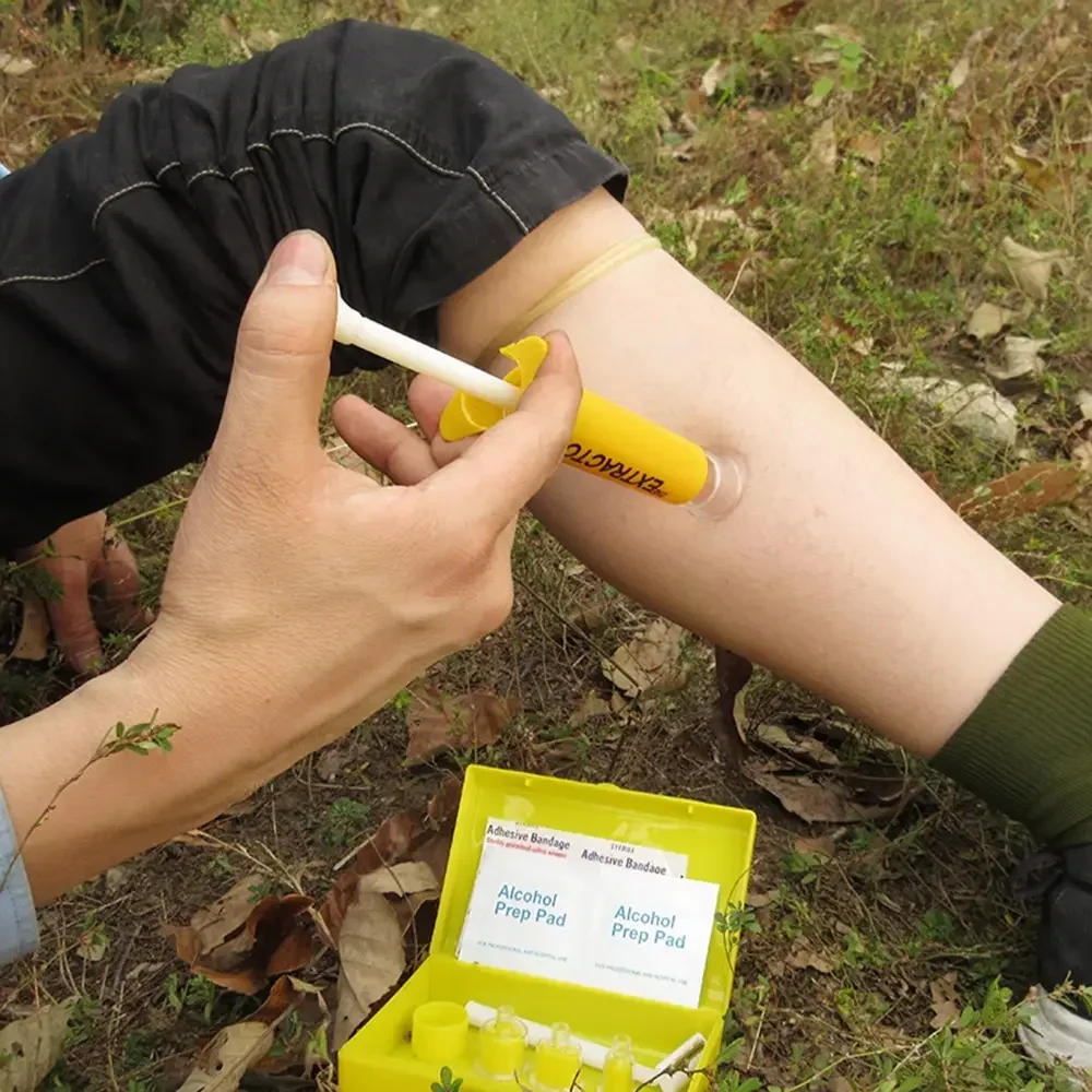 Description Picture 6 of itemOutdoor Venom Extractor Venom Snake Mosquito Bee Bite Vacuum Suction Pump Survival Camping Hiking First Aid Safety Rescue Tools