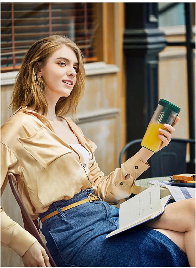 Description Picture 5 of itemMorphy Richards Electric Juicer Blender Fruit Mixers Juicers Portable Extractors Milkshake Multifunction Juice Maker Machine