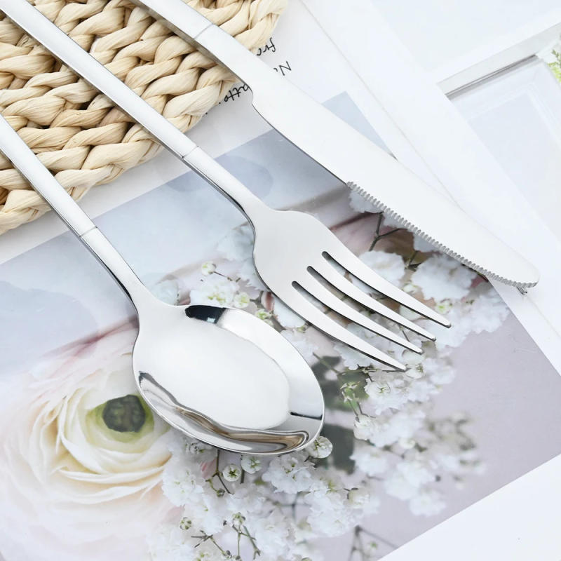 Description Picture 4 of item24Pcs Silver Dinnerware Tableware Set Knife Fork Coffee Spoon Cutlery Set Stainless Steel Flatware Western Kitchen Silverware